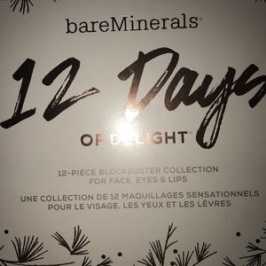 BARE MINERALS TWELVE PIECE SET